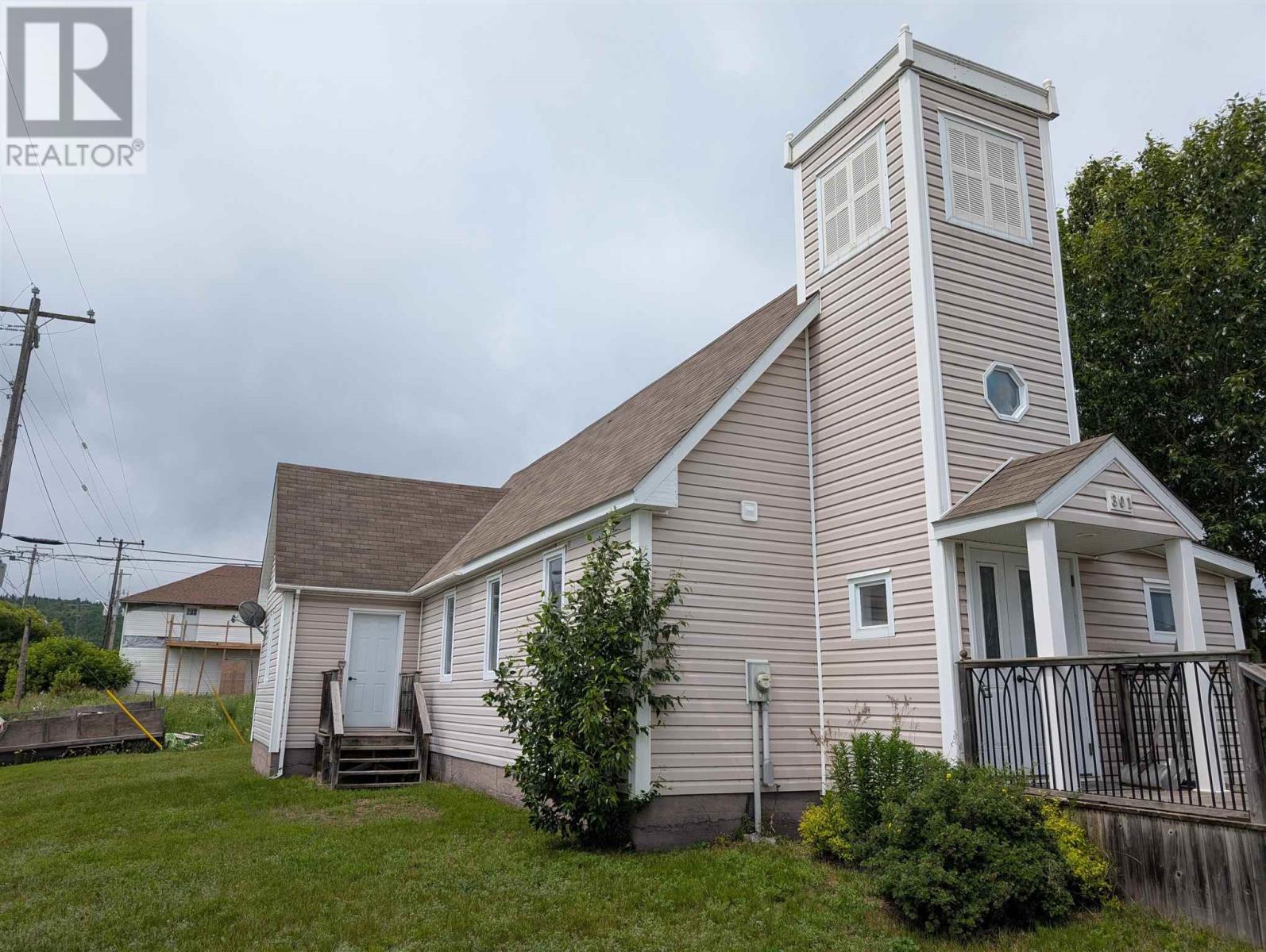 301-superior-street-white-river-ontario-sm261836