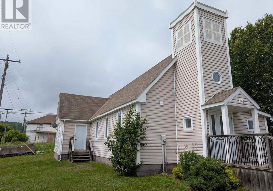 301-superior-street-white-river-ontario-sm261836