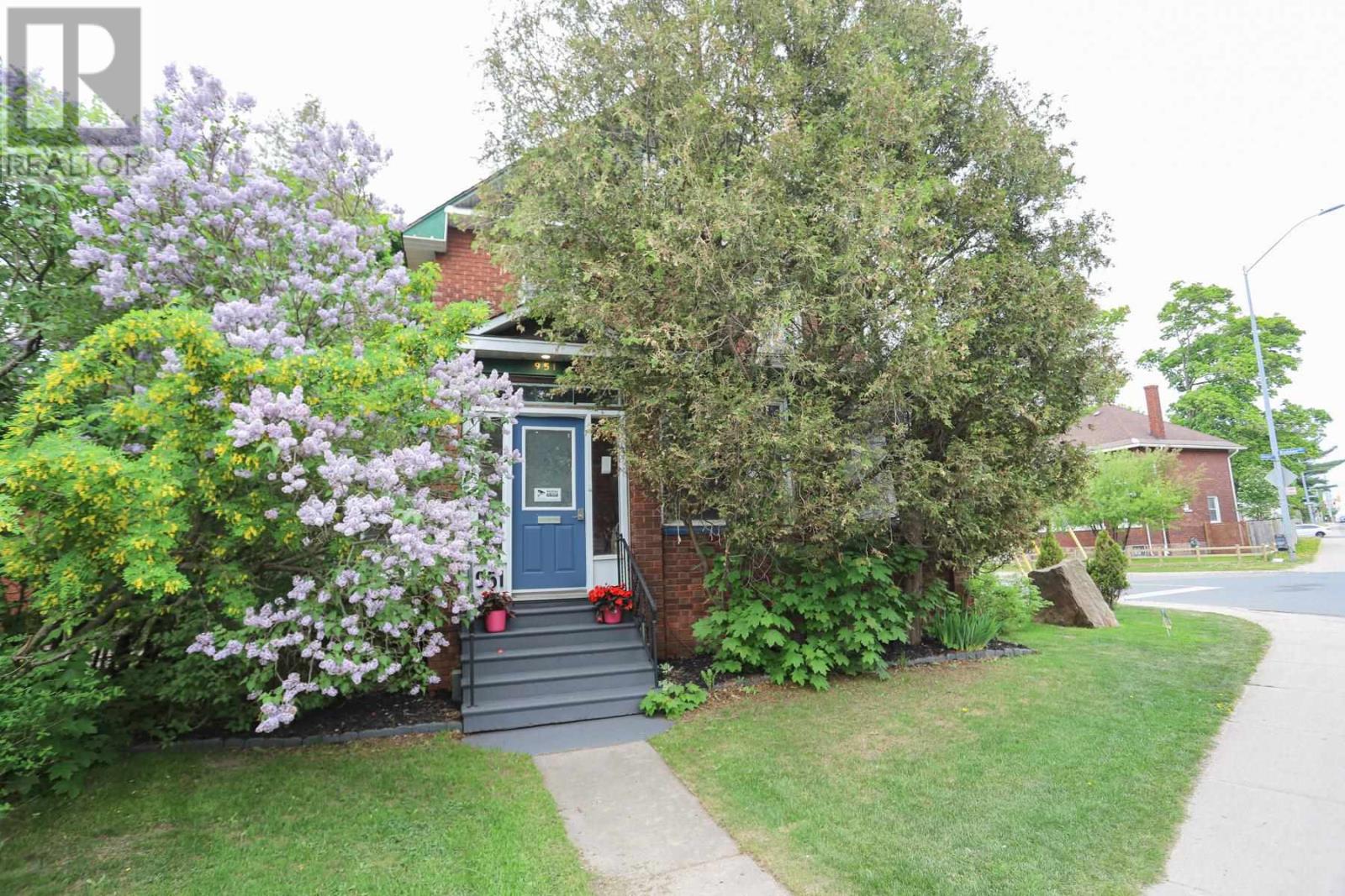 951-wellington-street-sault-ste-marie-ontario-sm261837