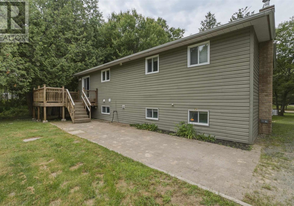 9-marine-drive-blind-river-ontario-sm261852