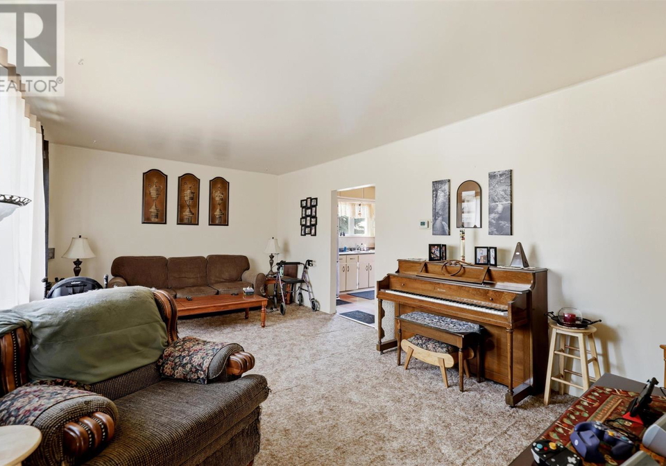 902-frontenac-street-sault-ste-marie-ontario-sm261858