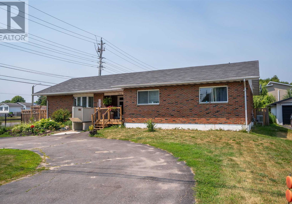 3810-queen-street-e-sault-ste-marie-ontario-sm261870