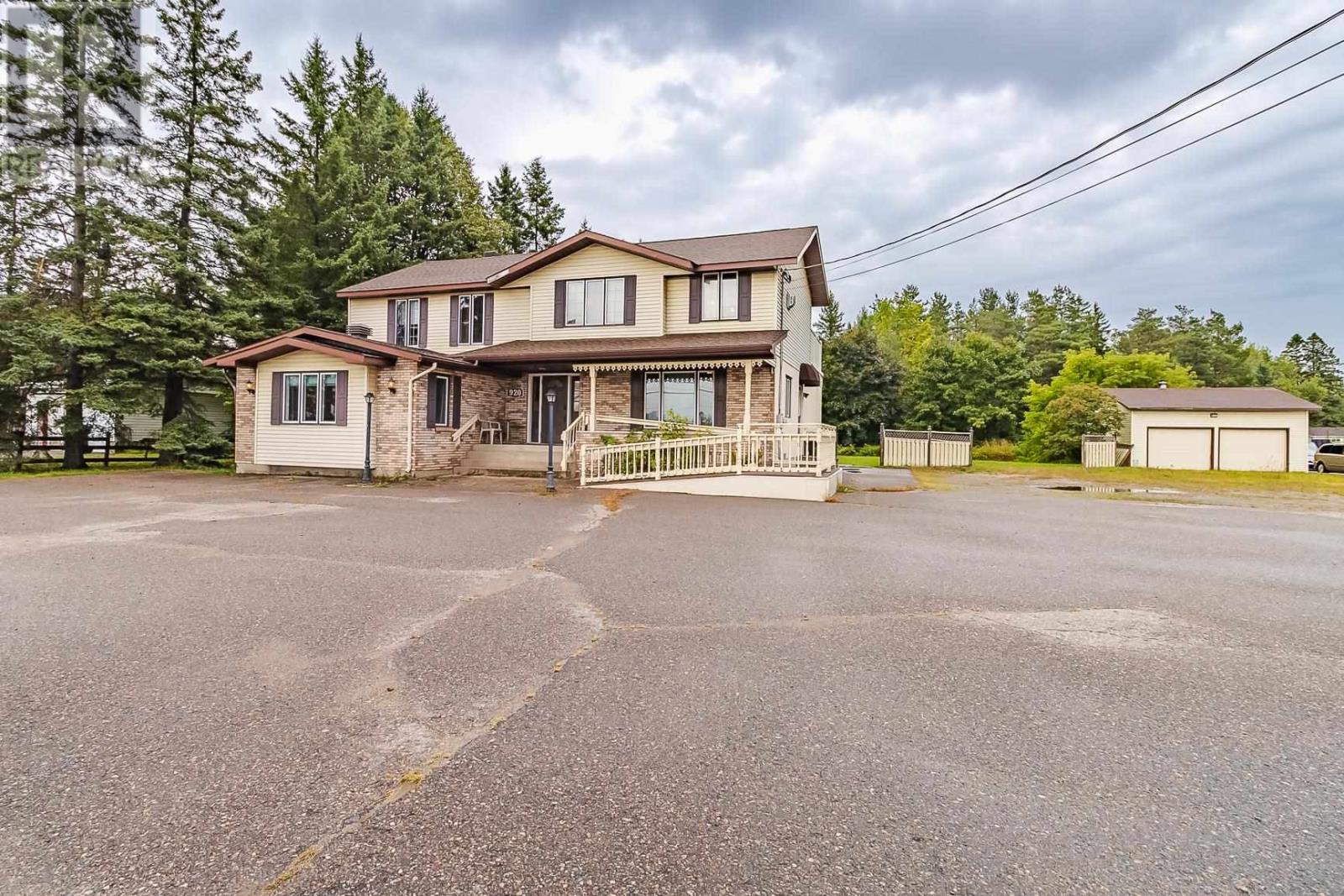 920-great-northern-road-sault-ste-marie-ontario-sm261876