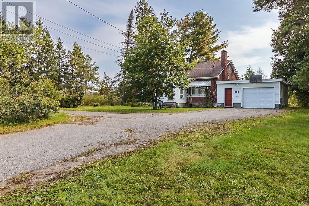 928-great-northern-road-sault-ste-marie-ontario-sm261877