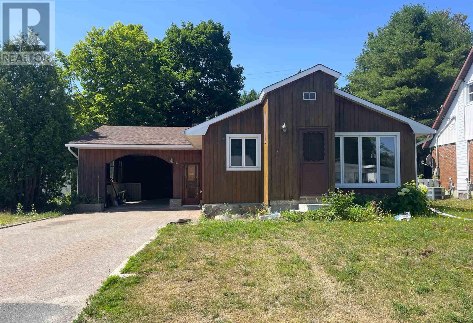 174-axmith-avenue-elliot-lake-ontario-sm261901