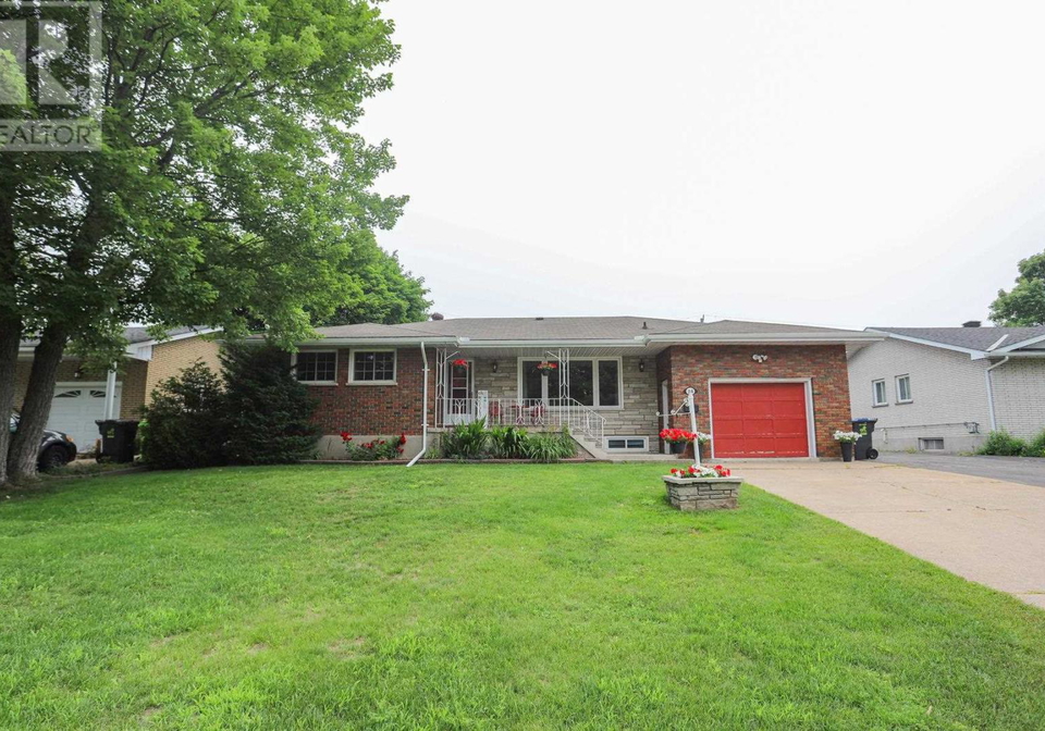 24-granite-street-sault-ste-marie-ontario-sm261908