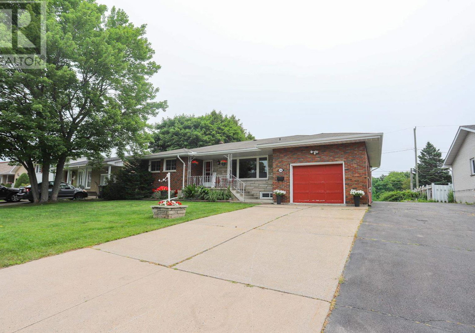 24-granite-street-sault-ste-marie-ontario-sm261908