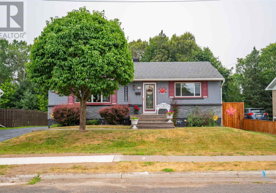 32-bainbridge-street-sault-ste-marie-ontario-sm261913