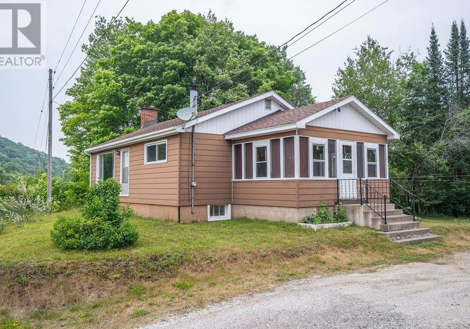 281-highway-556-aweres-township-ontario-sm261929