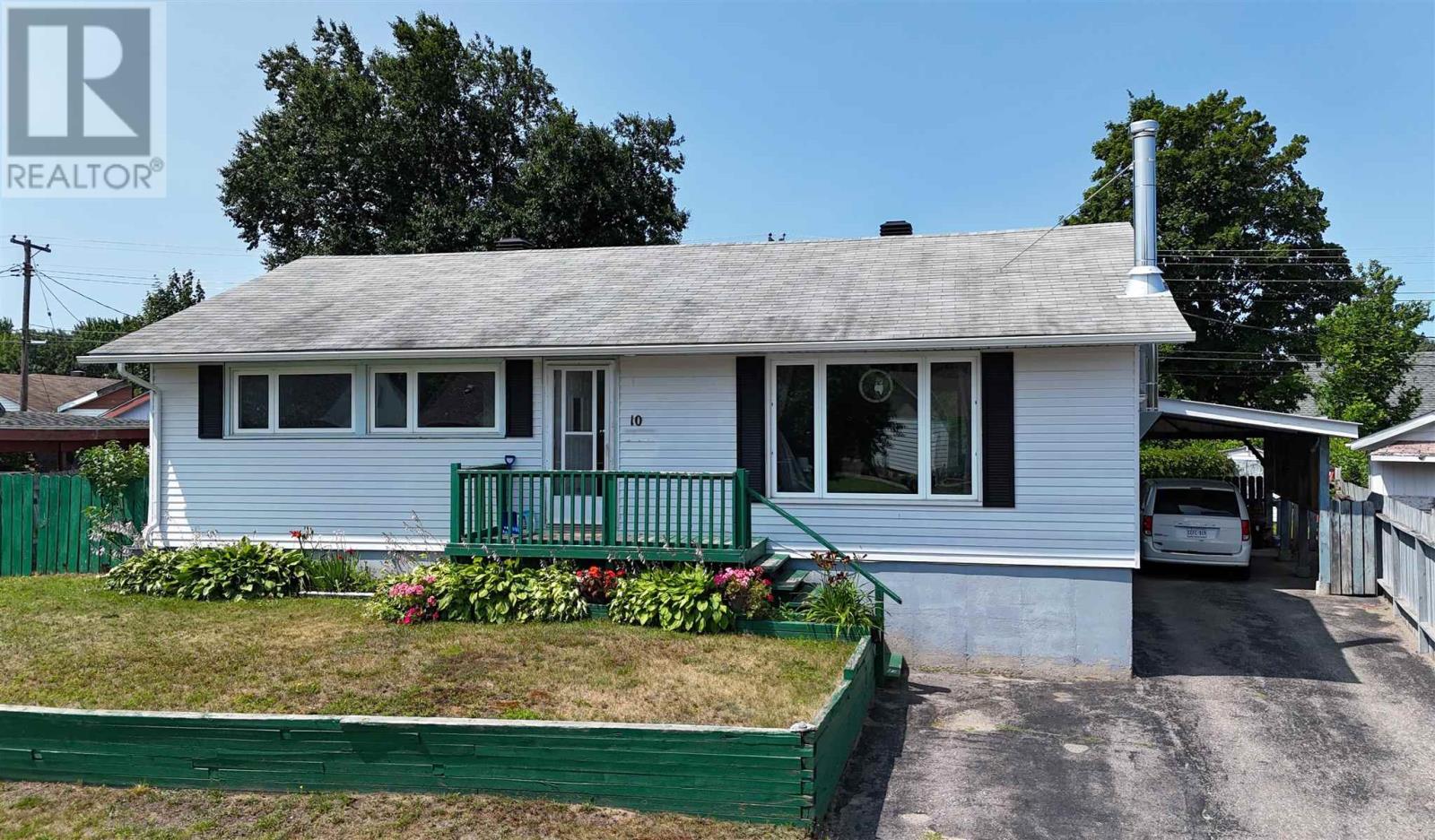 10-blackwell-road-elliot-lake-ontario-sm261943