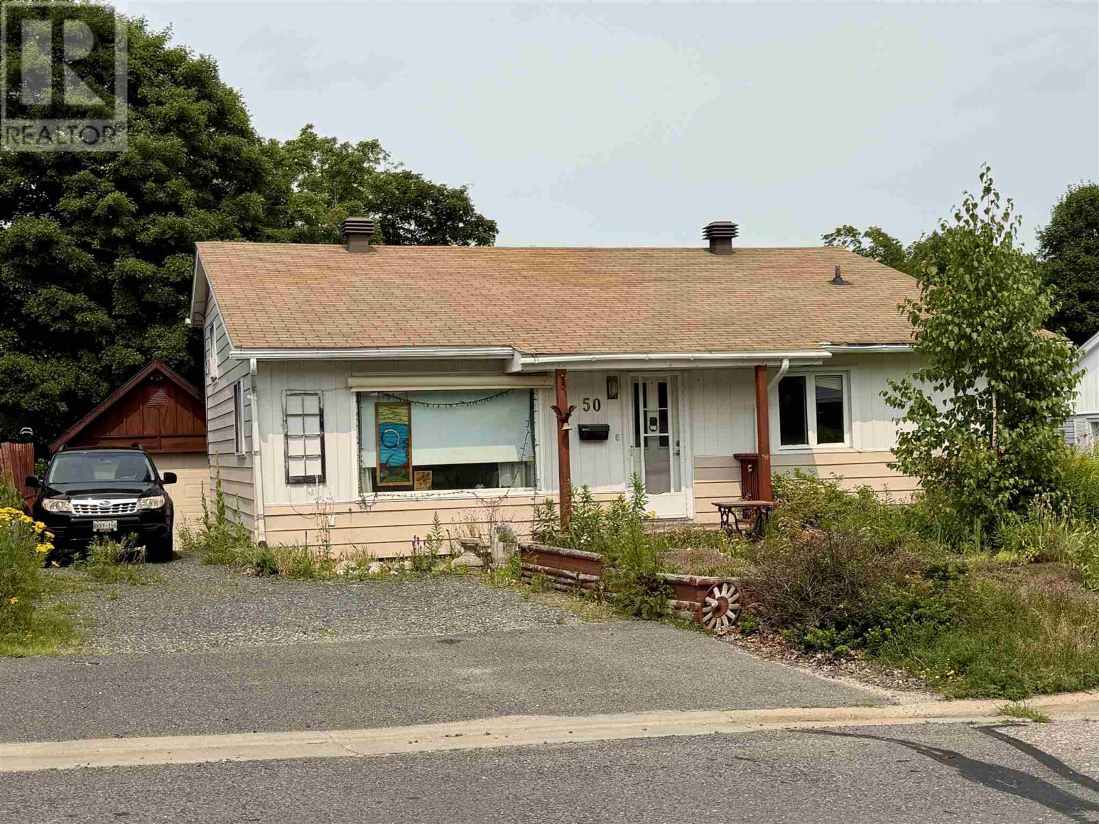 50-hutchison-avenue-elliot-lake-ontario-sm261971