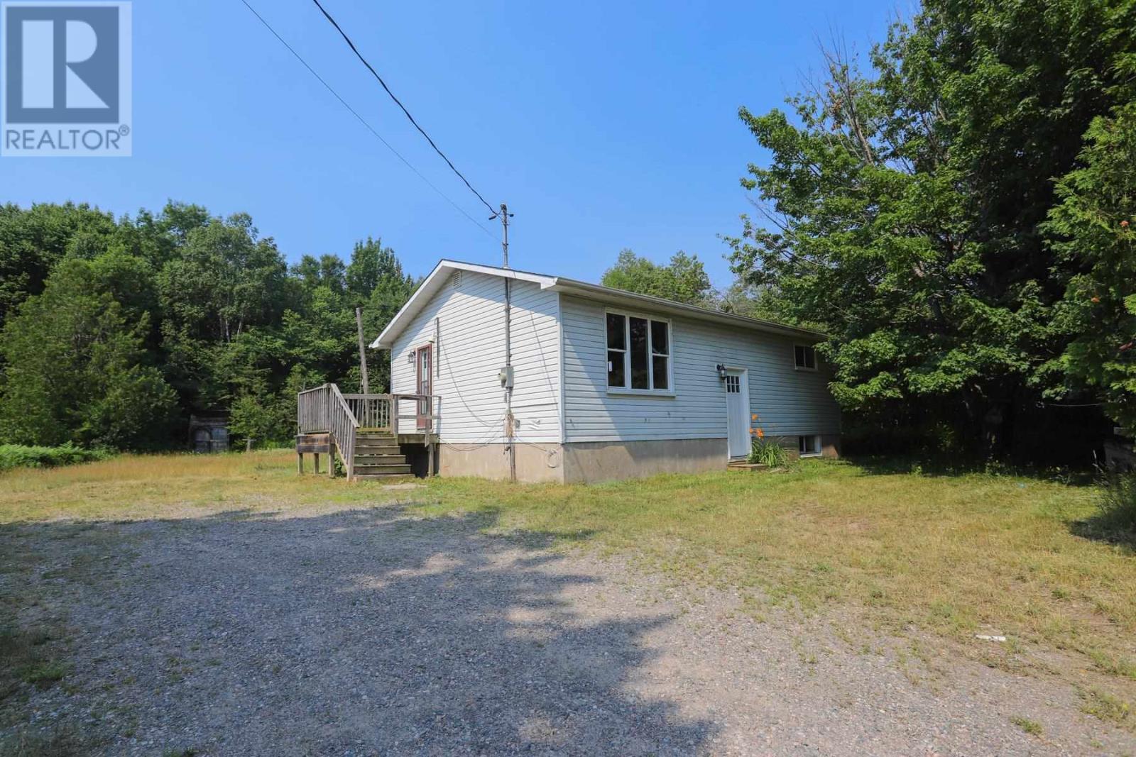 27-superior-street-batchawana-bay-ontario-sm261974