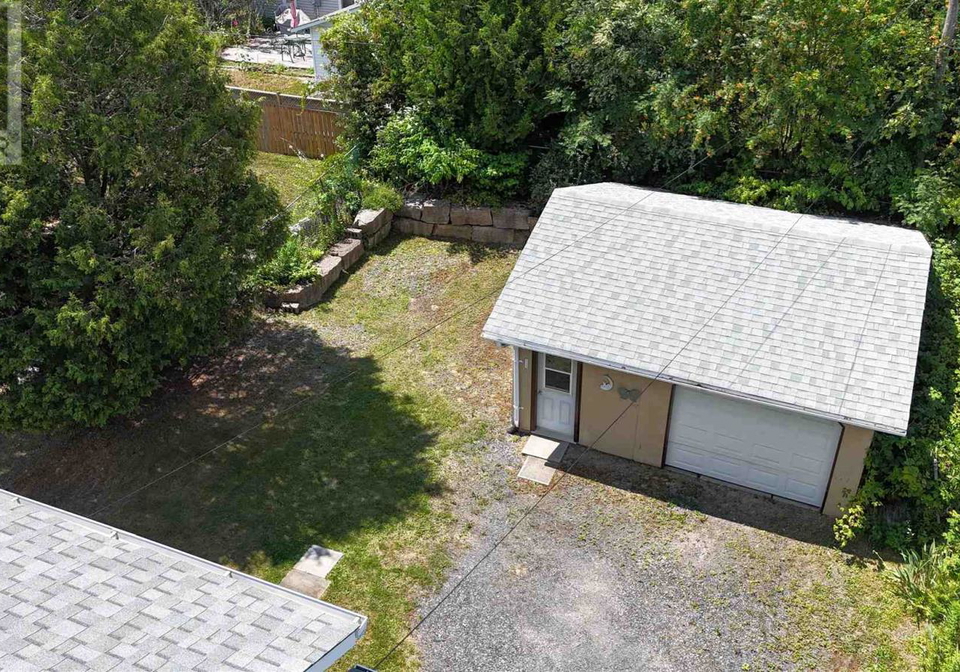 70-roman-avenue-elliot-lake-ontario-sm262002