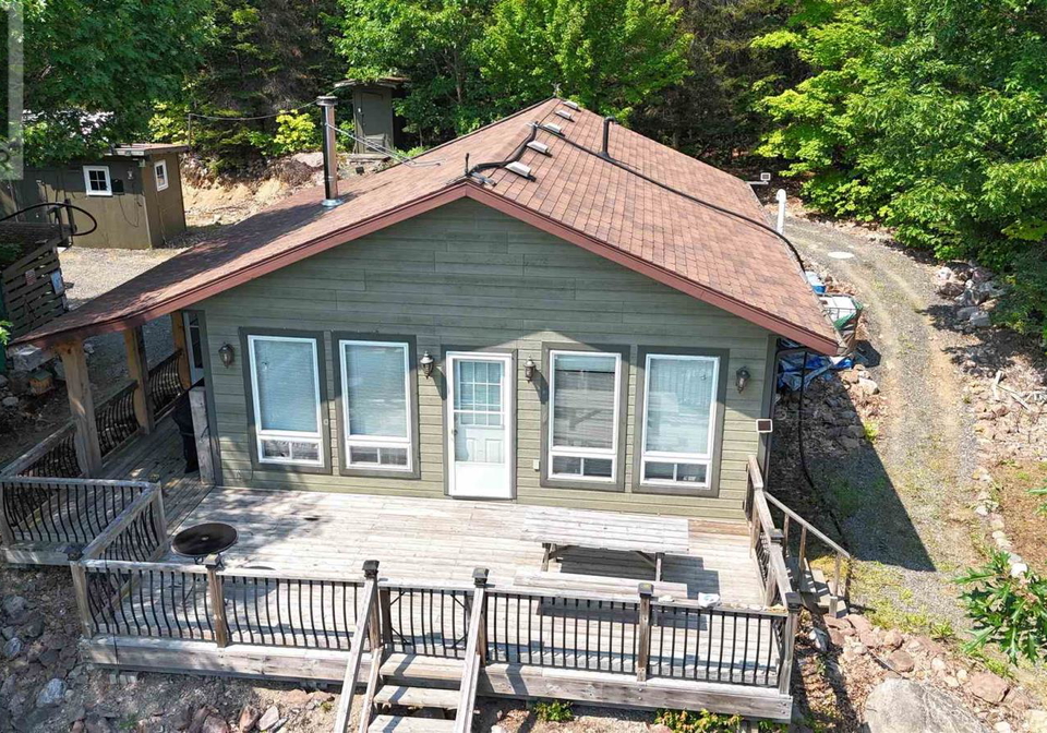 978-dunlop-lake-wao-elliot-lake-ontario-sm262004
