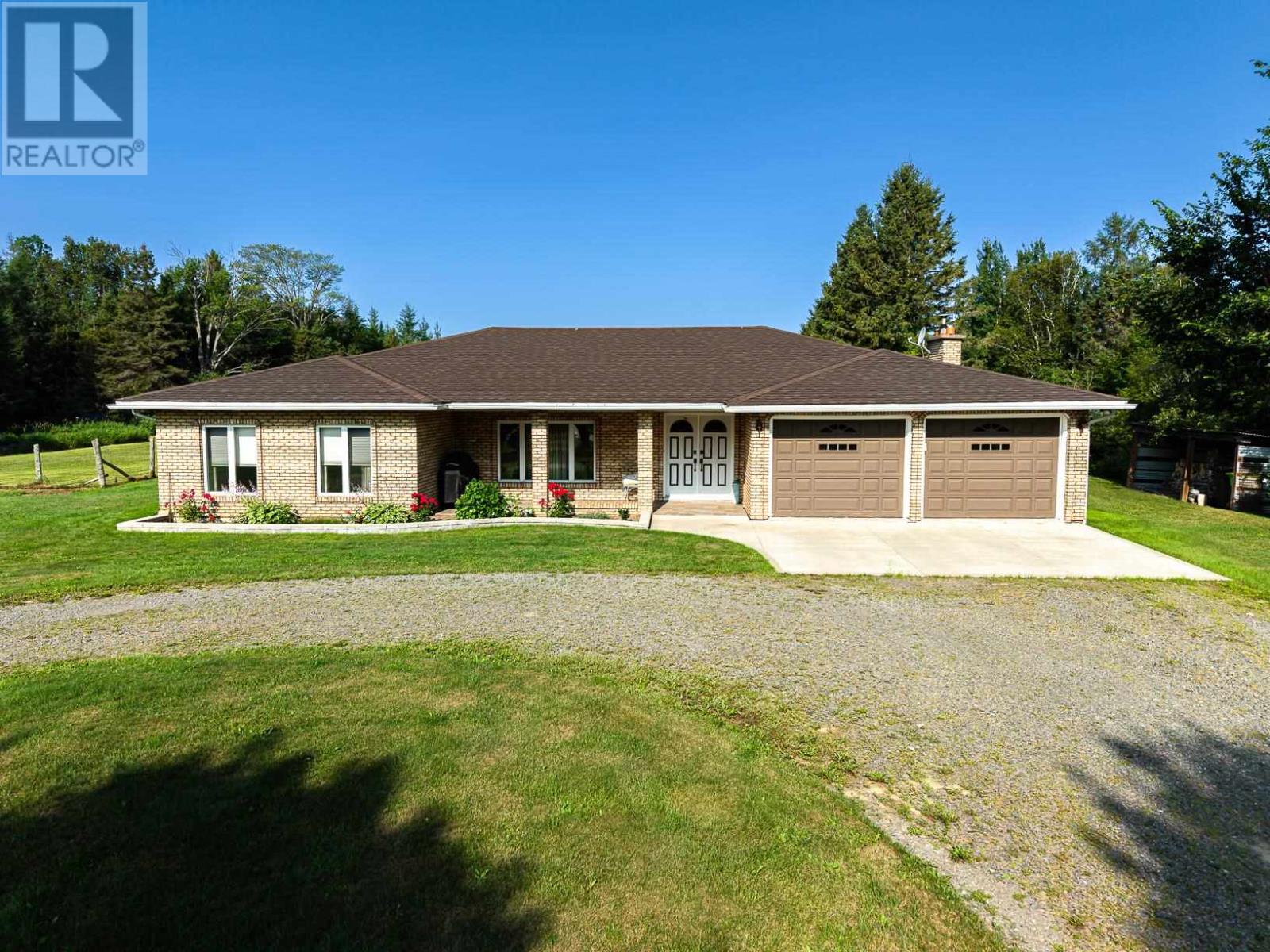 1435-airport-road-prince-township-ontario-sm262010