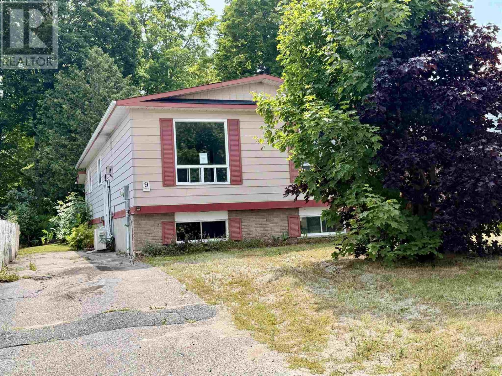 9-lisbon-road-elliot-lake-ontario-sm262022