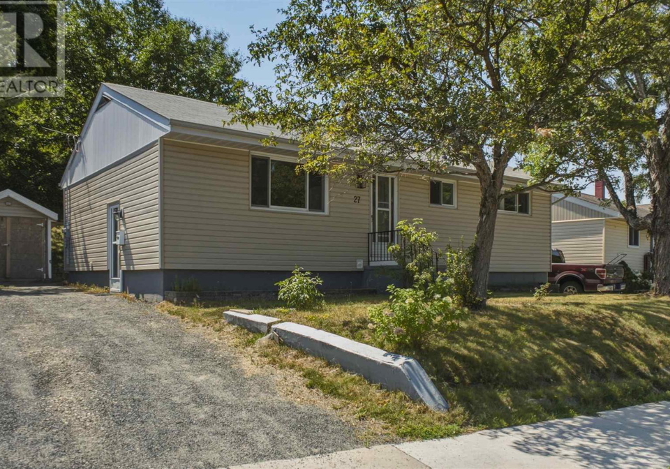 27-roman-avenue-elliot-lake-ontario-sm262026