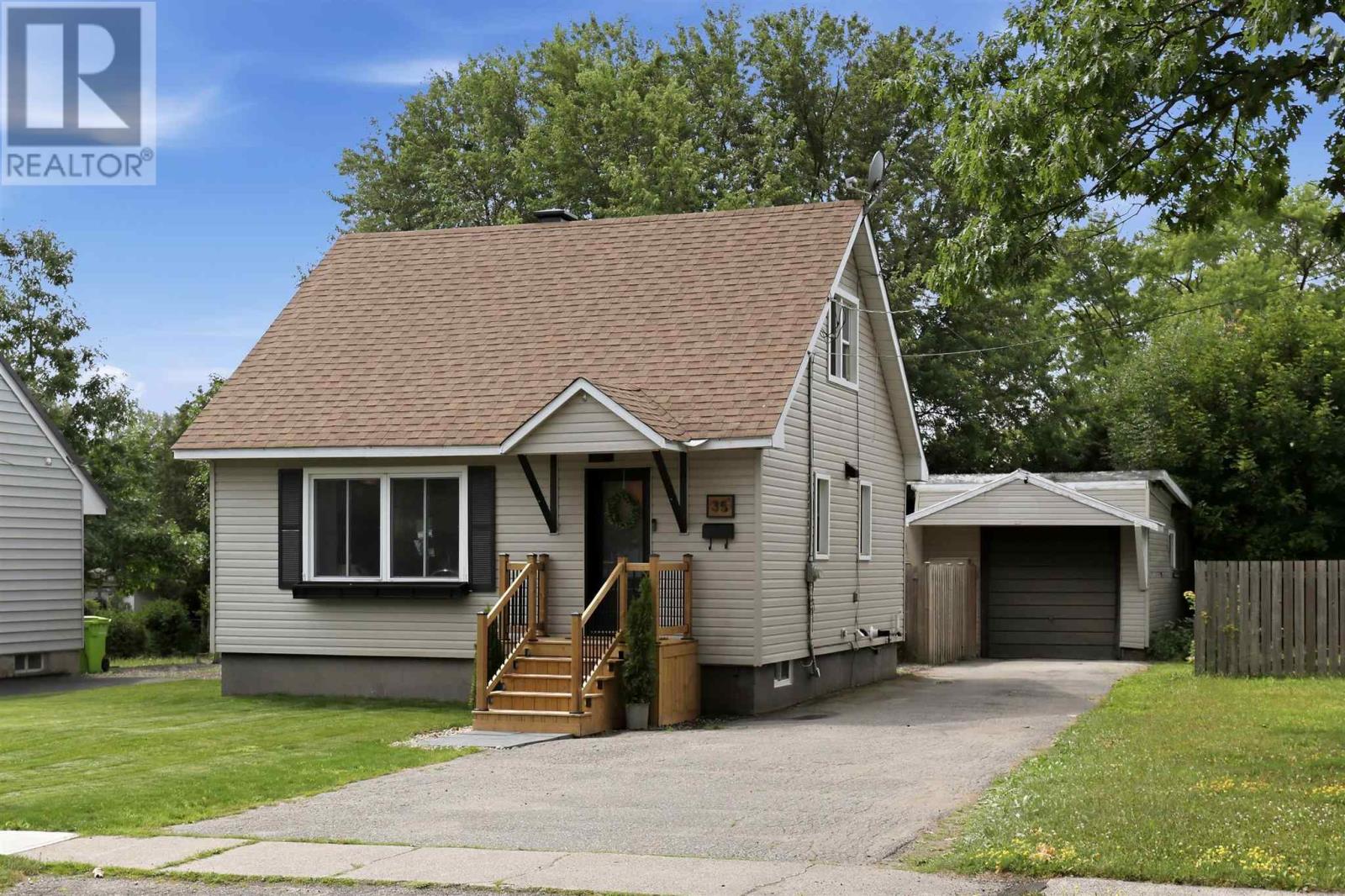 35-crawford-avenue-sault-ste-marie-ontario-sm262032