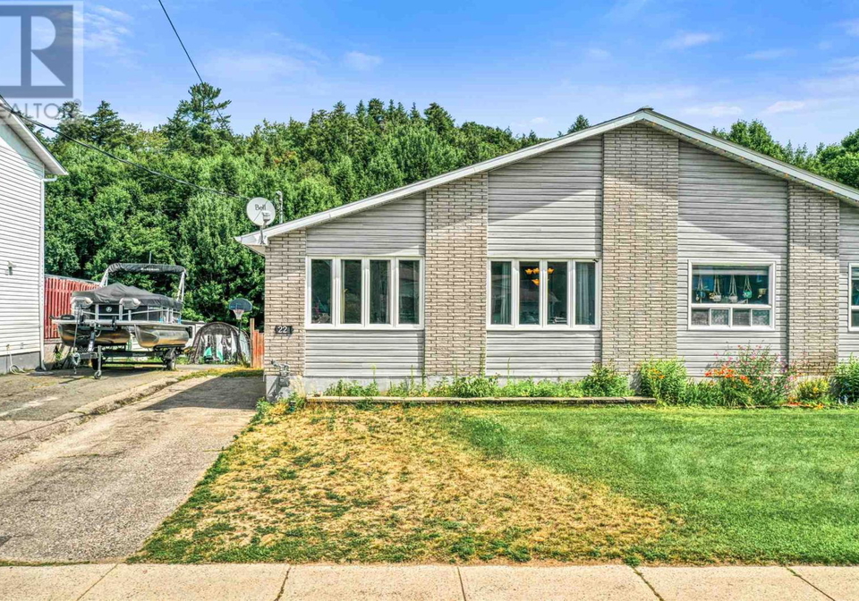 22a-ottawa-avenue-elliot-lake-ontario-sm262039