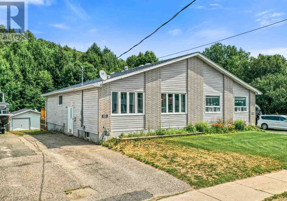 22a-ottawa-avenue-elliot-lake-ontario-sm262039