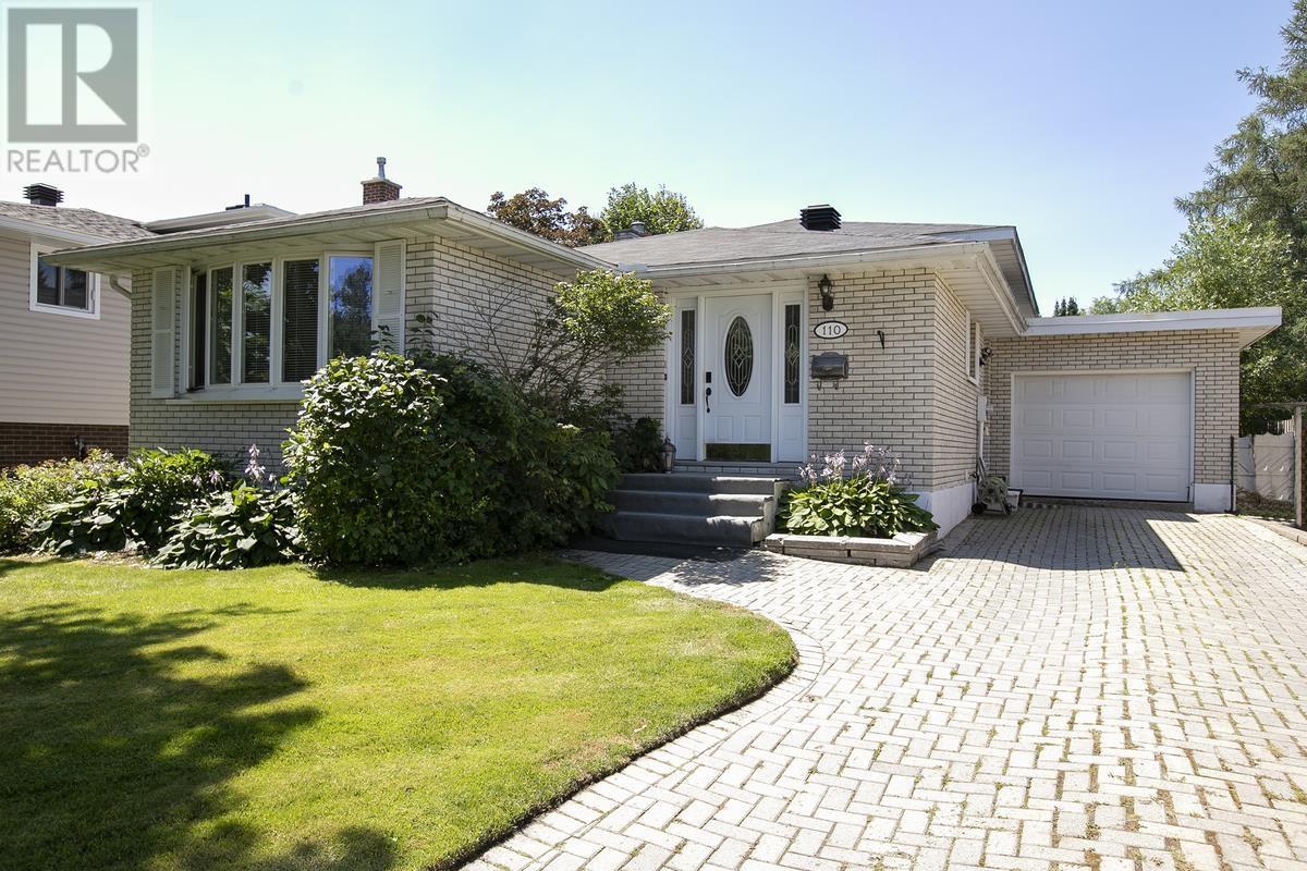 110-country-club-place-sault-ste-marie-ontario-sm262062