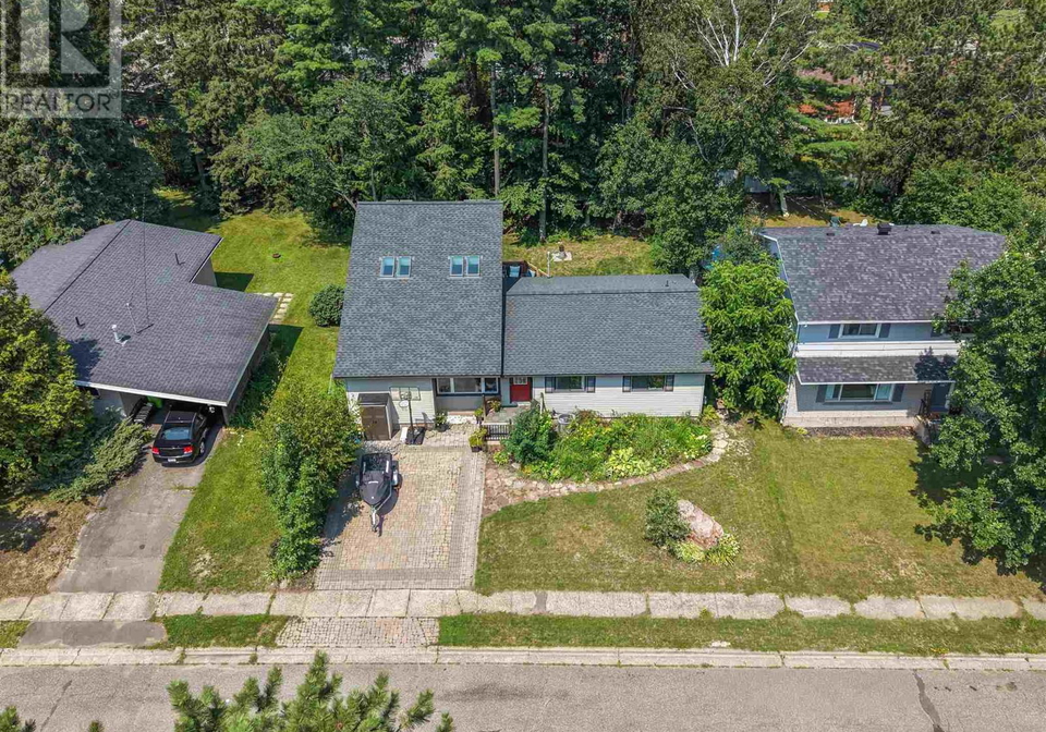 131-meadow-park-crescent-sault-ste-marie-ontario-sm262074