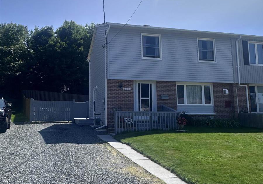 223a-ottawa-avenue-elliot-lake-ontario-sm262094