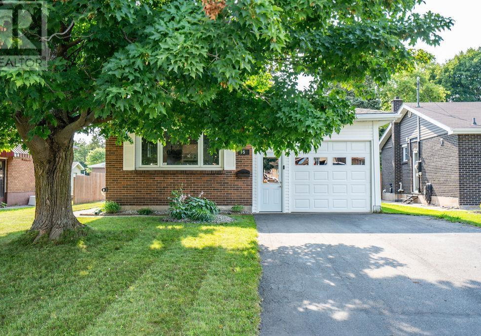 5-royal-road-sault-ste-marie-ontario-sm262113