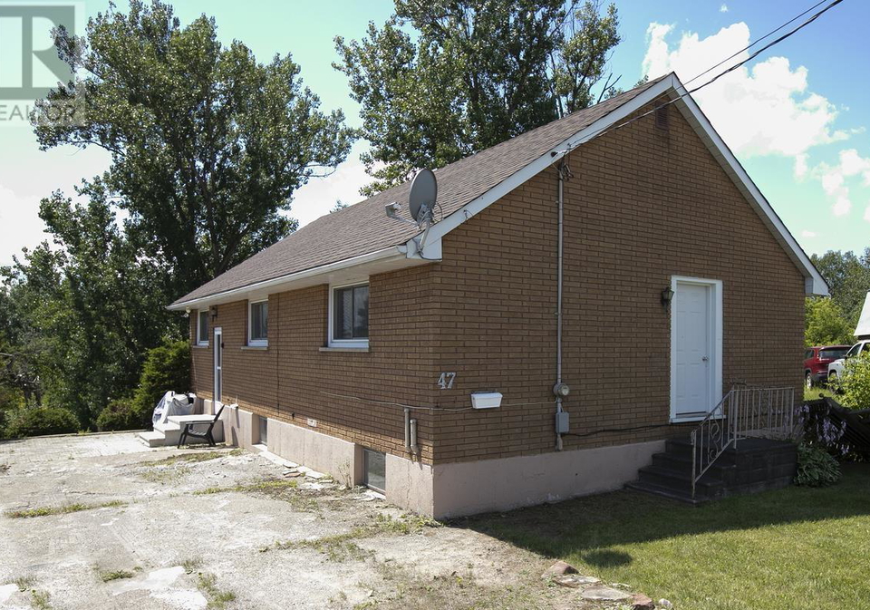 47-fairview-avenue-sault-ste-marie-ontario-sm262117