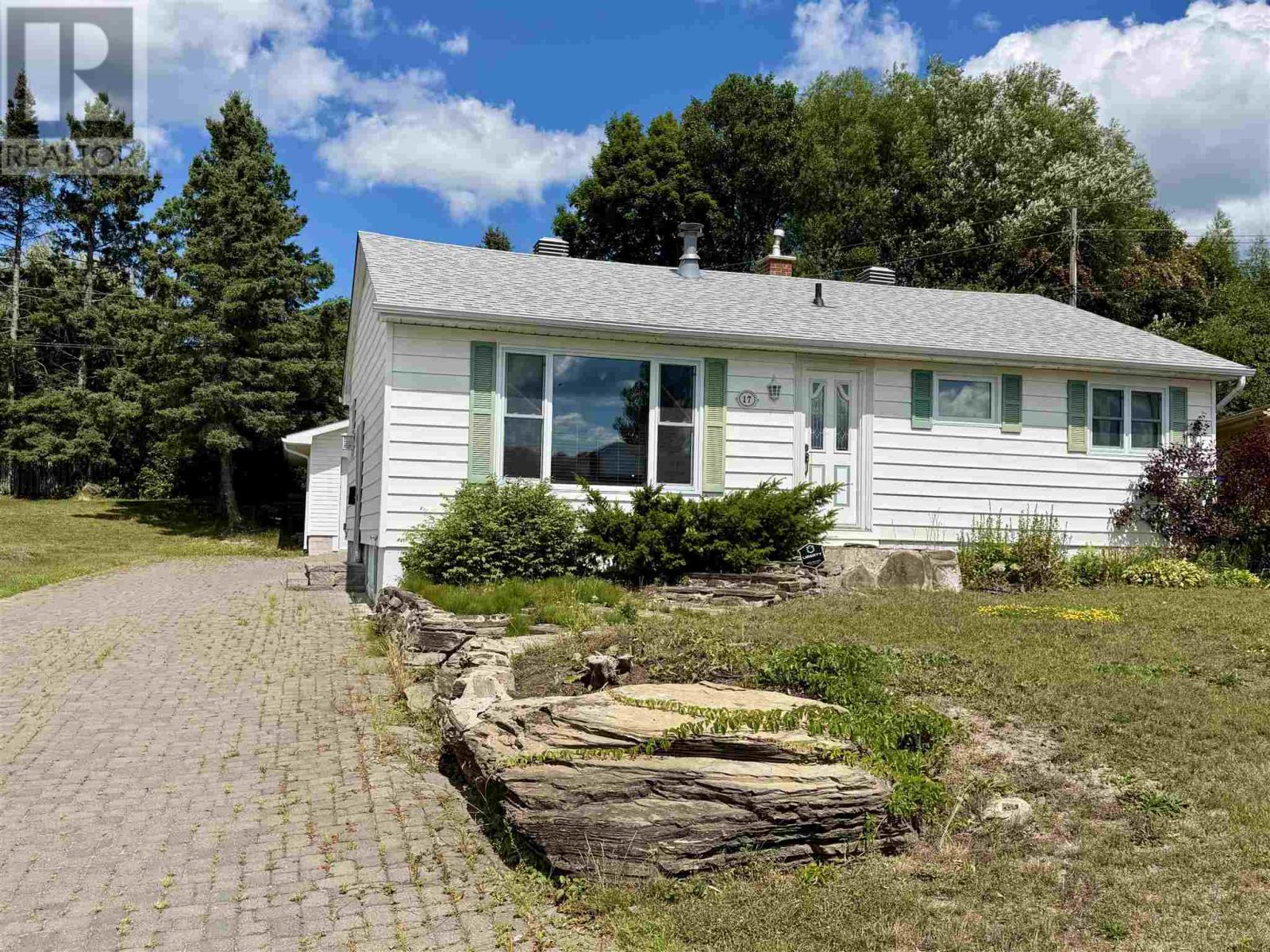 17-milliken-road-elliot-lake-ontario-sm262127