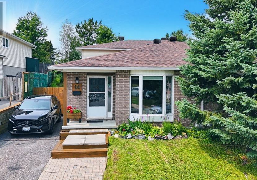 14-lachance-place-elliot-lake-ontario-sm262130