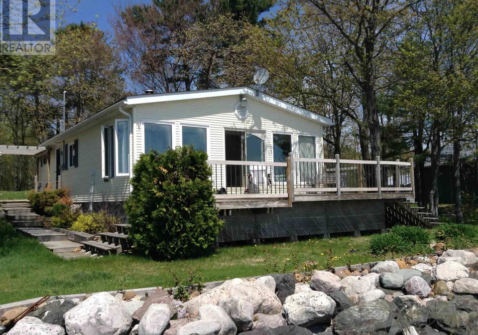 647b-lakeshore-drive-tarbutt-ontario-sm262157