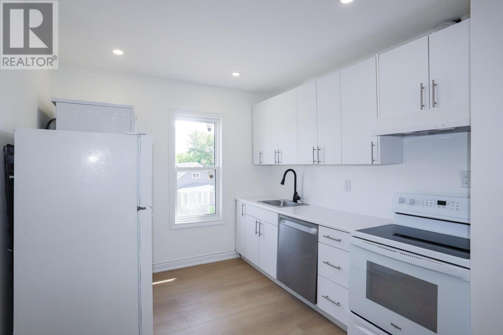 54-cathcart-street-sault-ste-marie-ontario-sm262164