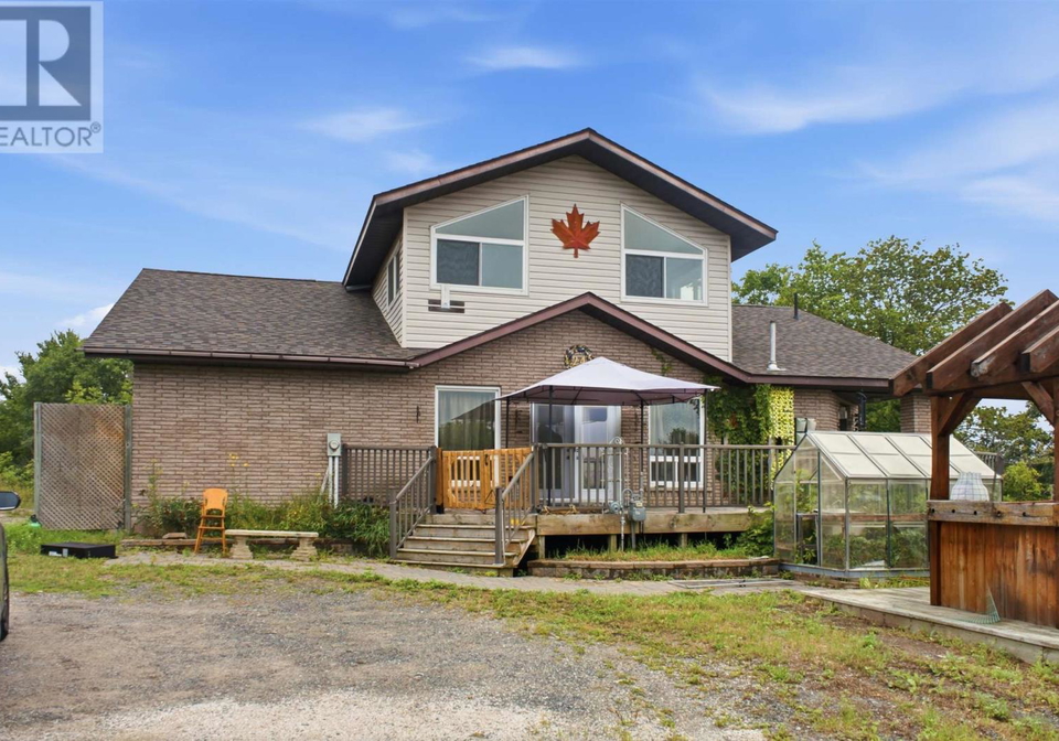 24-dyke-street-and-36-hudson-blind-river-ontario-sm262167
