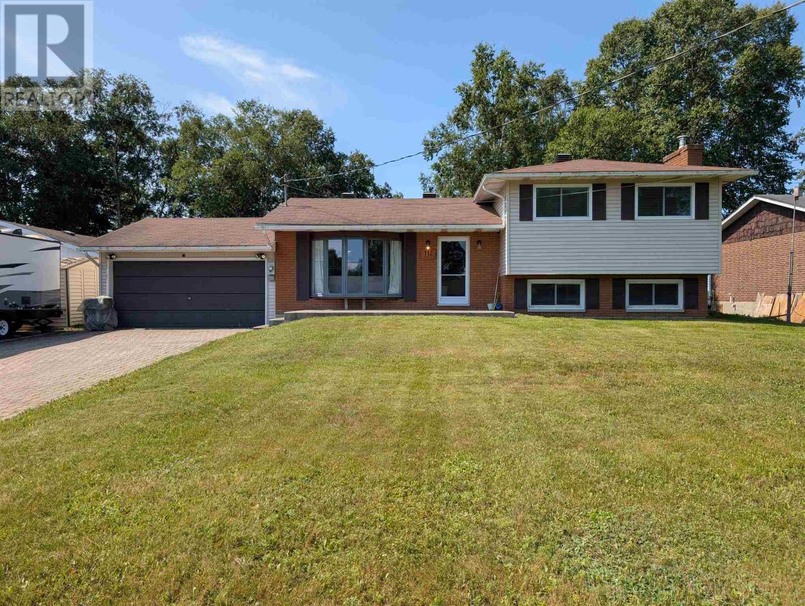 112-superior-avenue-wawa-ontario-sm262185