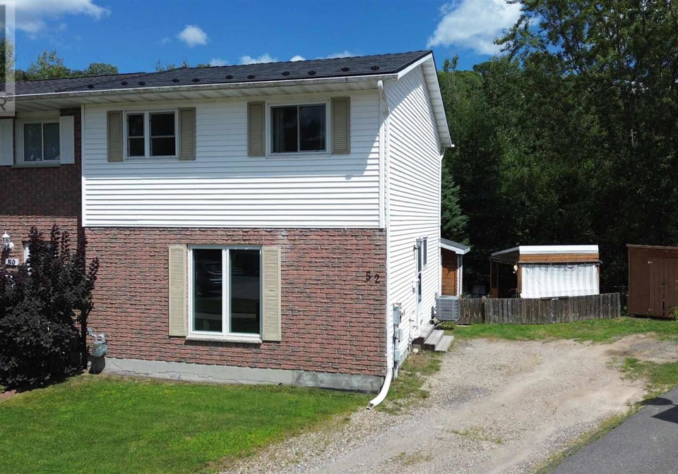 52-lachance-place-elliot-lake-ontario-sm262195