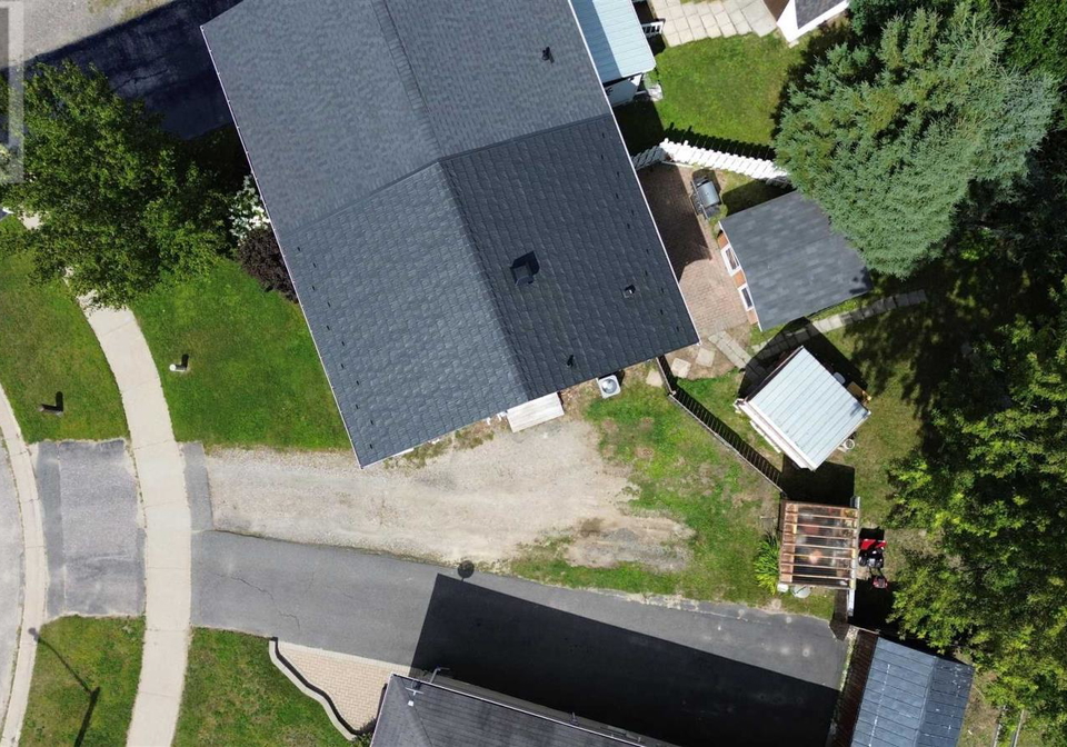 52-lachance-place-elliot-lake-ontario-sm262195