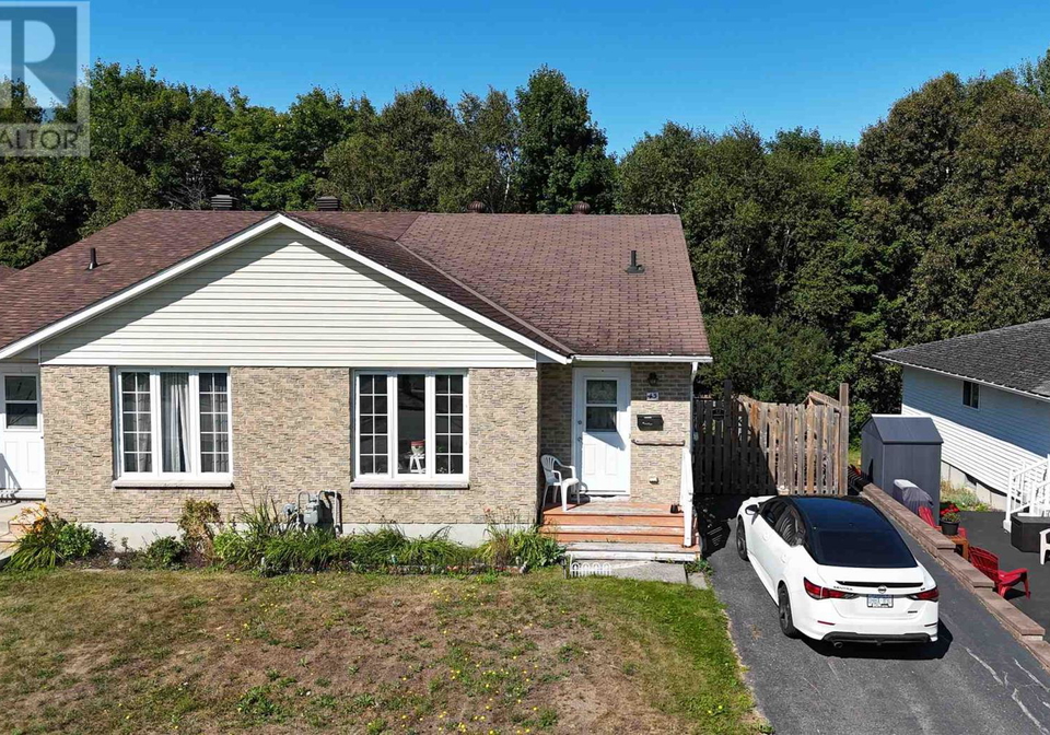43-capillo-road-elliot-lake-ontario-sm262202