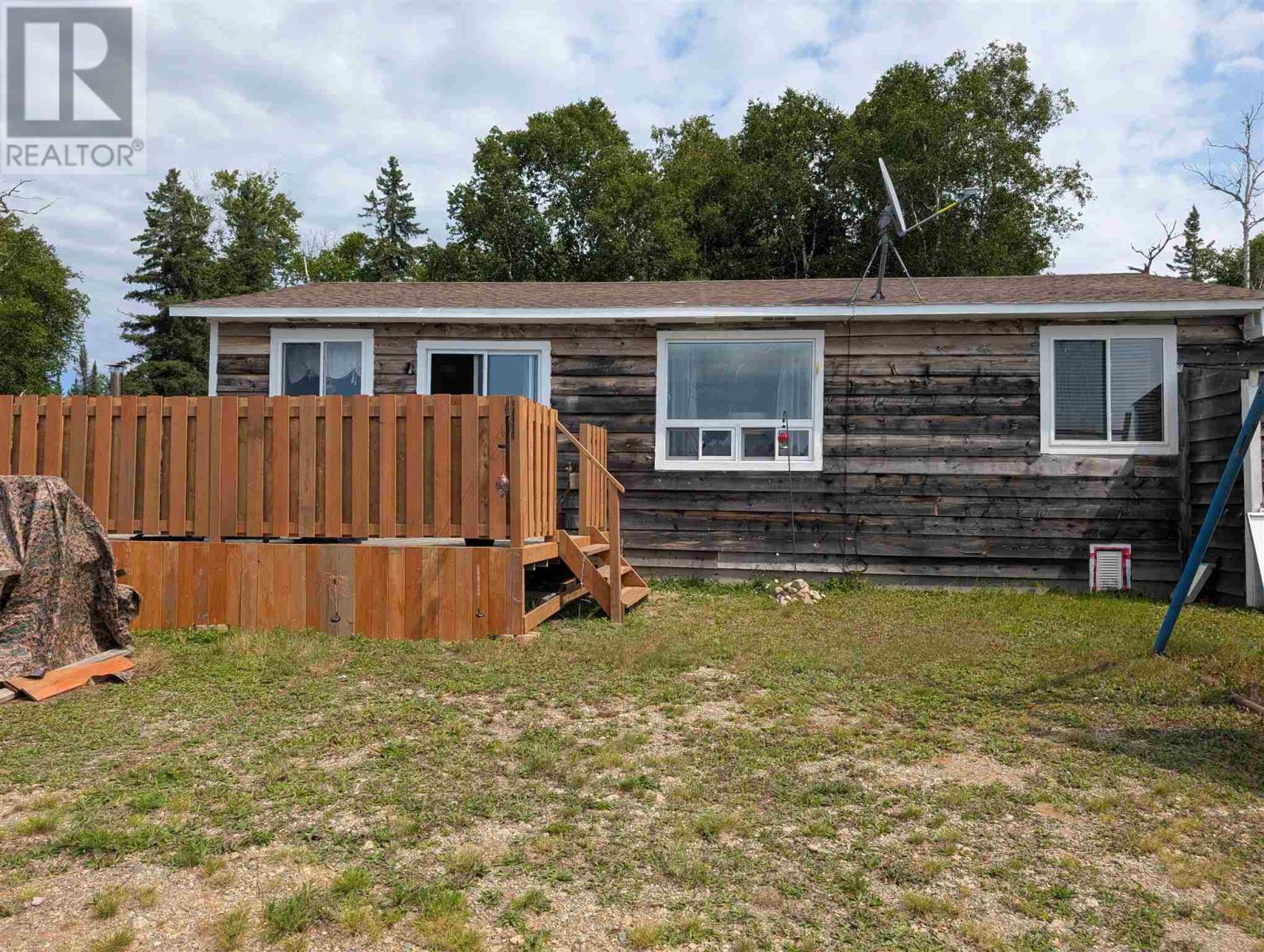 524-highway-101-wawa-ontario-sm262215