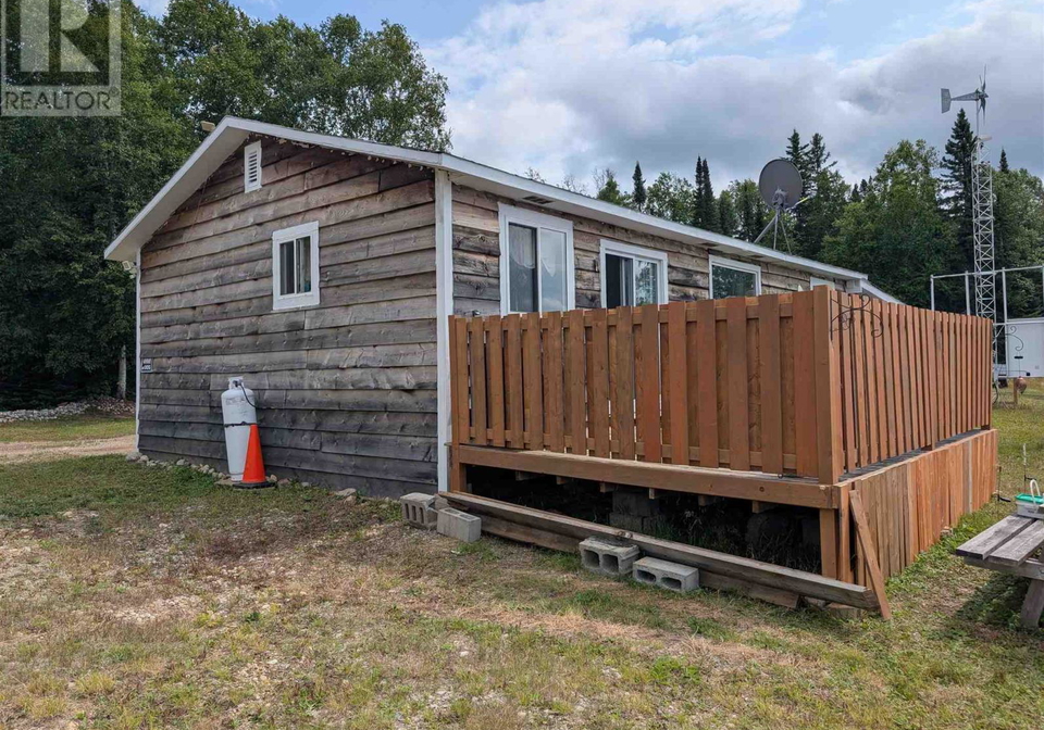 524-highway-101-wawa-ontario-sm262215