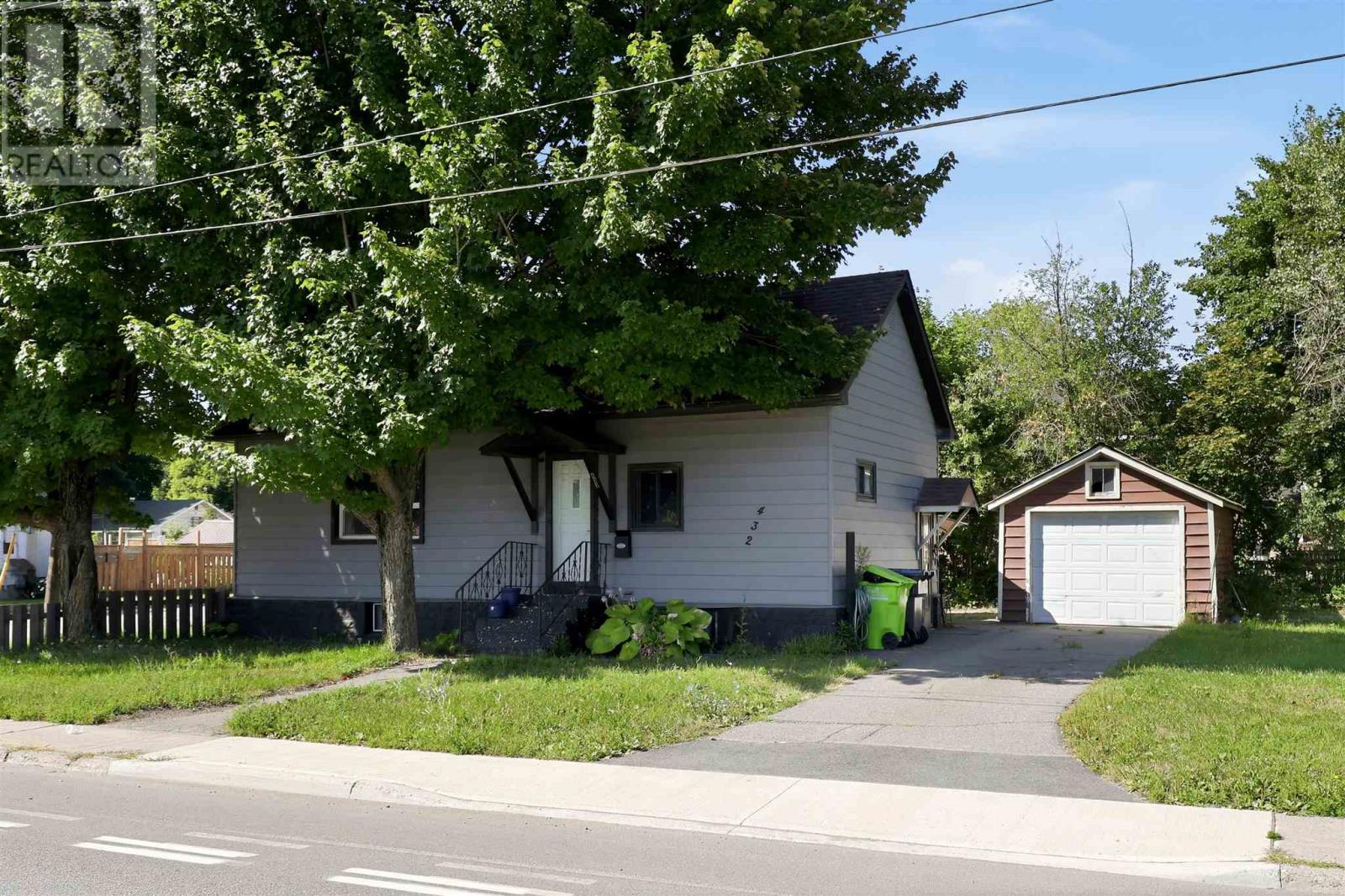 432-wallace-ter-sault-ste-marie-ontario-sm262262