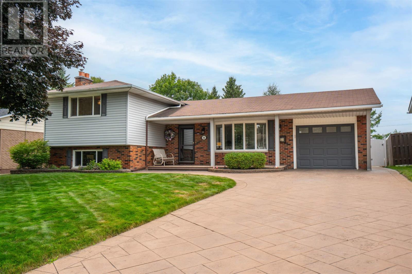 94-laronde-avenue-sault-ste-marie-ontario-sm262285