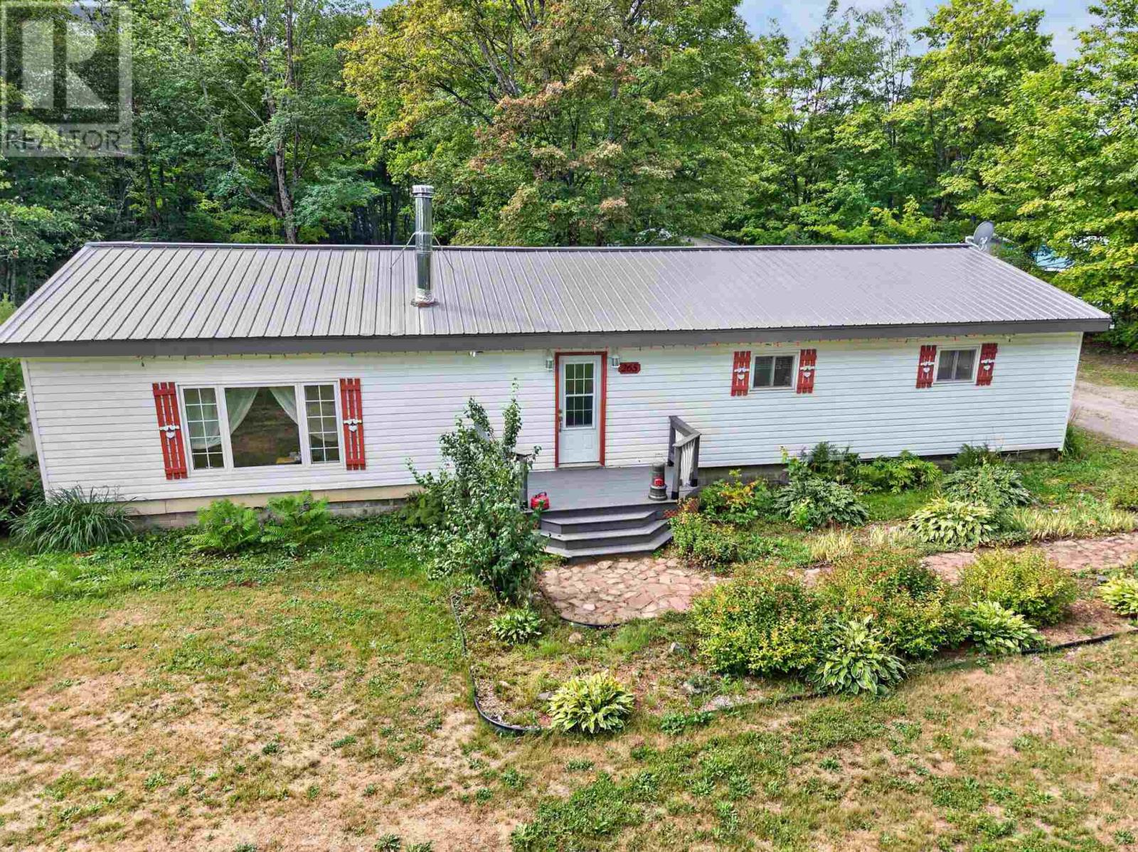 265-fifth-lin-e-sault-ste-marie-ontario-sm262288