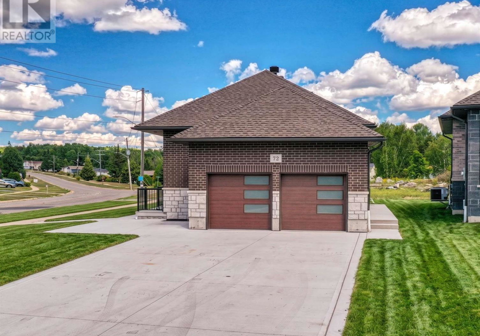 72-mclaren-crescent-elliot-lake-ontario-sm262296