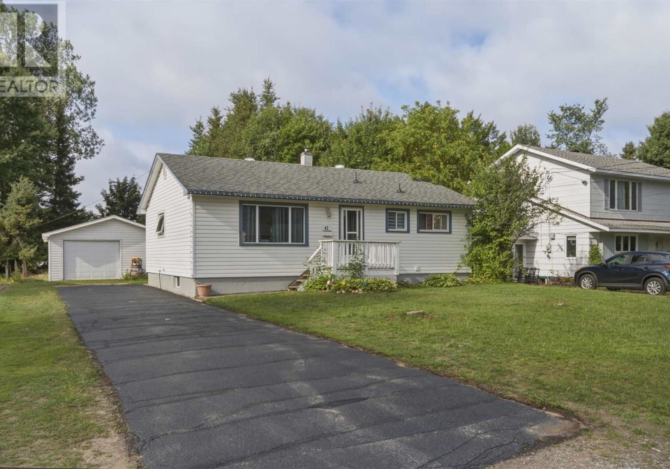 41-centre-street-sault-ste-marie-ontario-sm262302