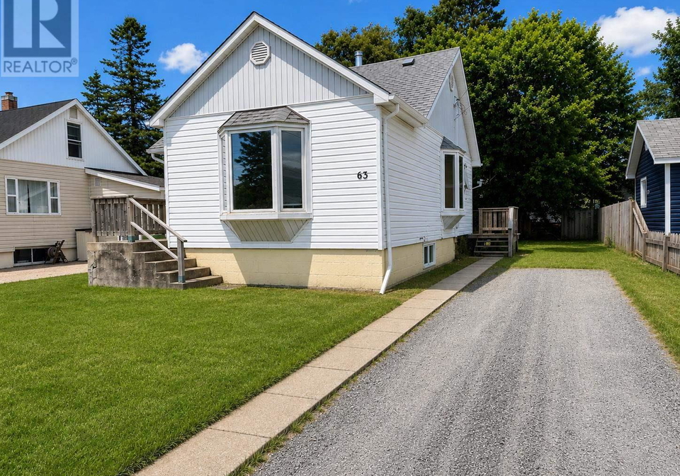 63-2nd-avenue-wawa-ontario-sm262308