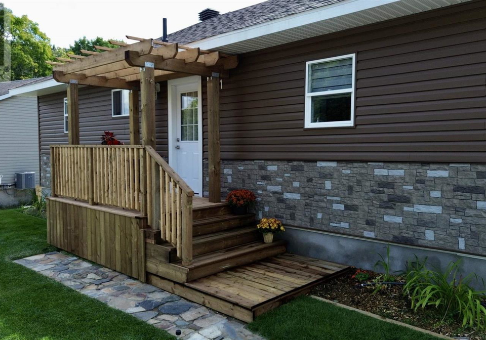 51-axmith-avenue-elliot-lake-ontario-sm262309