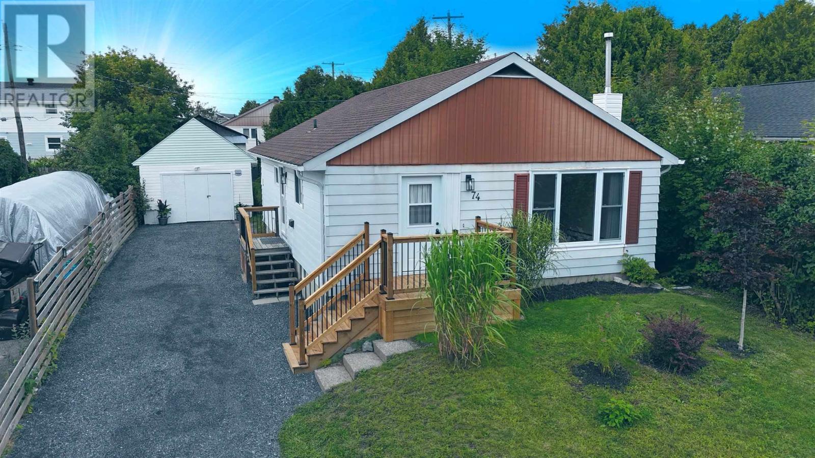 74-roman-avenue-elliot-lake-ontario-sm262313