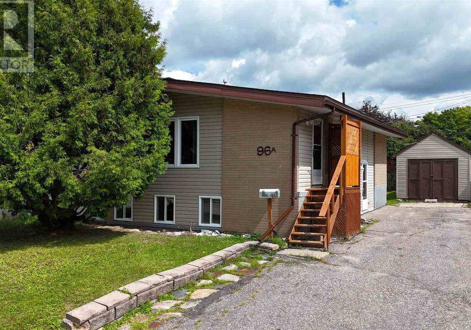 96a-axmith-avenue-elliot-lake-ontario-sm262323
