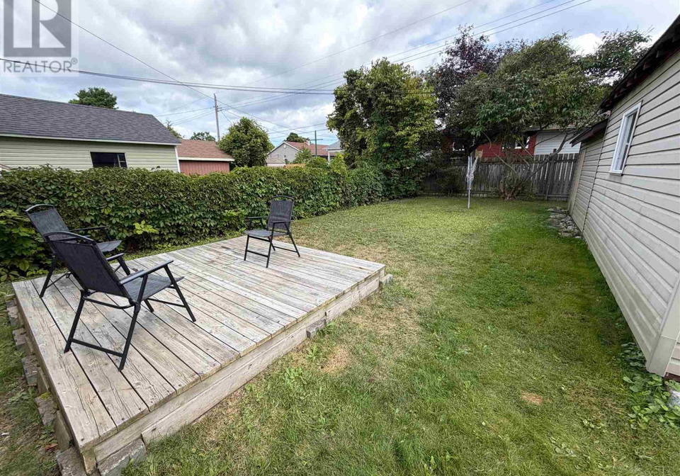 96a-axmith-avenue-elliot-lake-ontario-sm262323